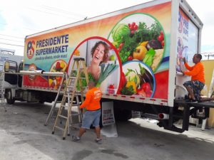 Presidente Supermarket Truck 3